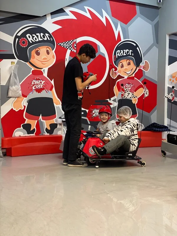 Фото Crazy Cart ТРЦ "Ураса Молл" Якутск, Автострада 50 лет Октября, 6 - Аттракционы крытые в Москве | Досугатор