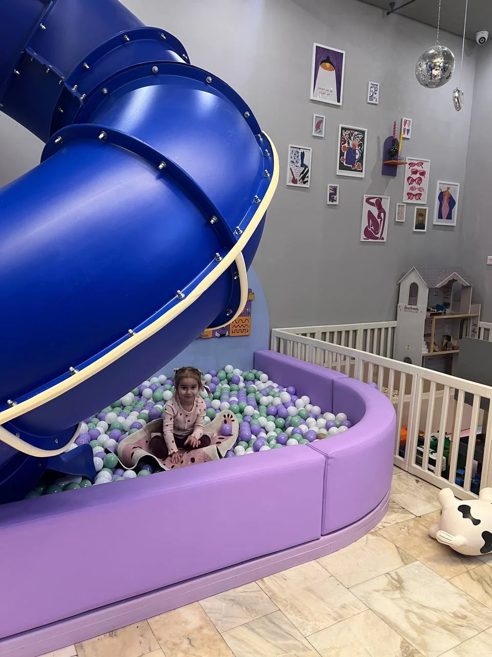 Фото Mom&me Cafe - Рестораны в Москве | Досугатор