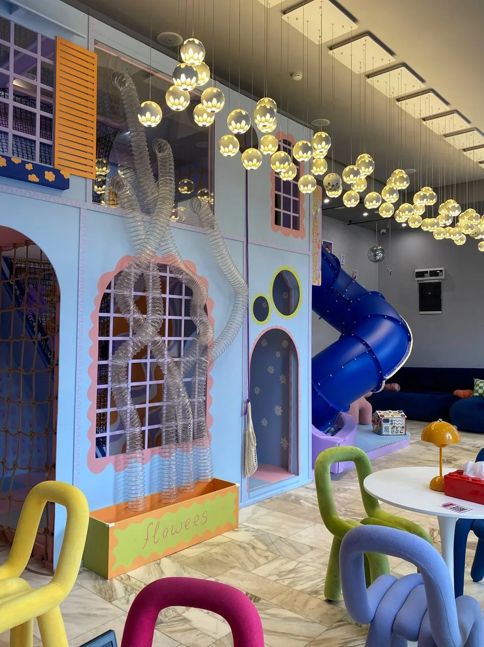 Фото Mom&me Cafe - Рестораны в Москве | Досугатор