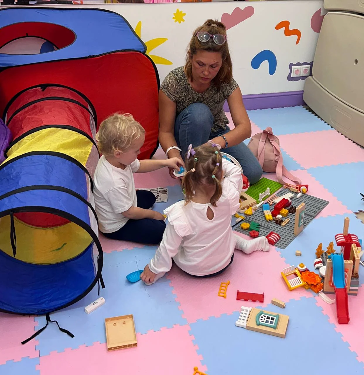 Фото Mom&me Cafe - Рестораны в Москве | Досугатор