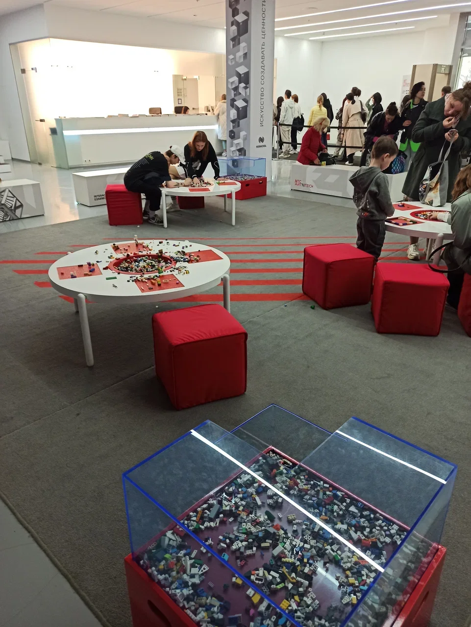 Фото Мультимедиа Арт Музей (МАММ) - Театры в Москве | Досугатор