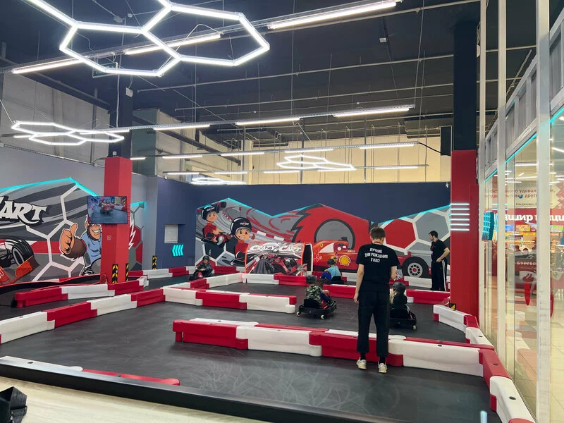 Фото Crazy Cart на улице Ферина ТРК "Акварин" Уфа - Аттракционы крытые в Москве | Досугатор