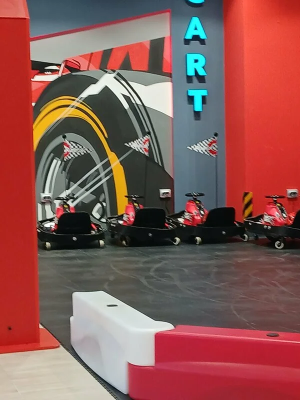 Фото Crazy Cart ТРЦ "Фантастика" Нижний Новгород - Аттракционы крытые в Москве | Досугатор