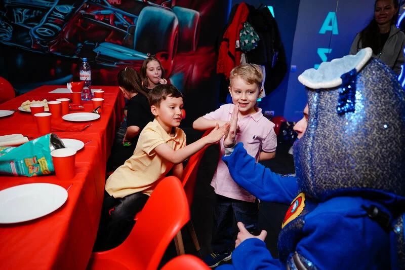 Фото Crazy Cart Самарская улица, Ульяновск - Аттракционы крытые в Москве | Досугатор